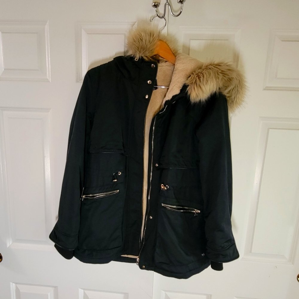 Zara Coat (Size Large)